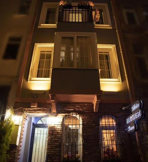 Standard Triple Room, Taksim Heavenist