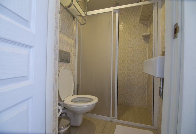 스탠다드 트리플 룸, Kamelya Cave Hostel