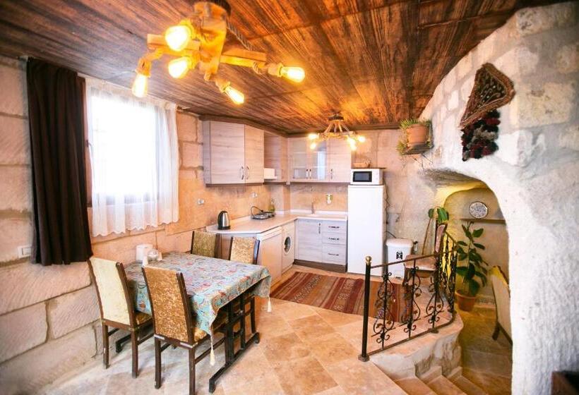 패밀리 스위트, Kamelya Cave Hostel