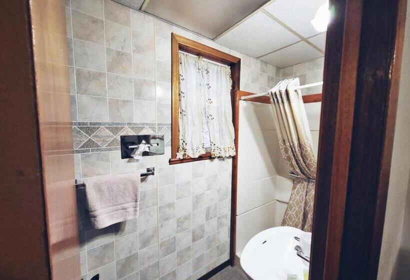Студио Стандарт Кровать Кинг, Cedar Wood Inn