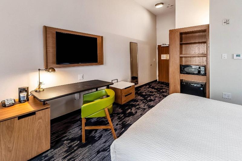 חדר סטנדרט עם מיטת קינג, Fairfield Inn & Suites By Marriott Gainesville I35