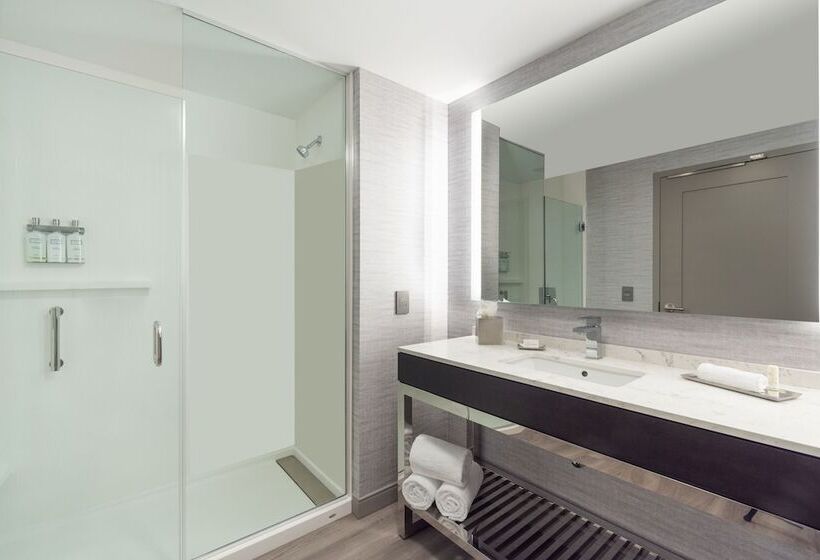 스위트 킹사이즈 침대, Holiday Inn Express   Boston South   Quincy, An Ihg