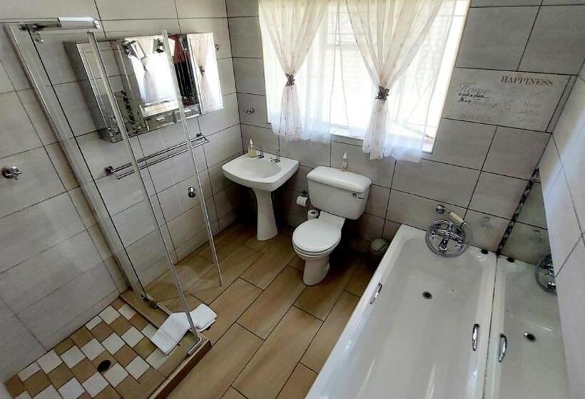 패밀리 룸, Gemstone Guest House