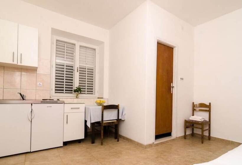 Апартаменты 1 Спальня с Балконом, Guest House Kiko