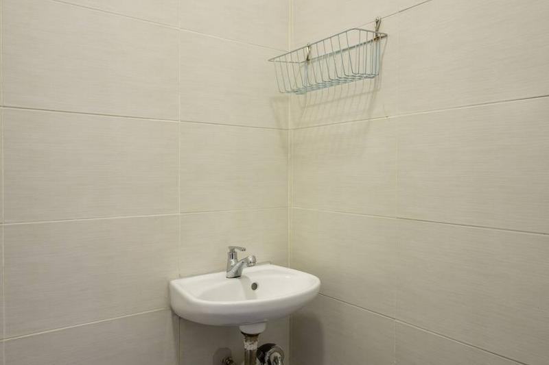 Номер Стандарт, Reddoorz Near Plaza Atrium Senen