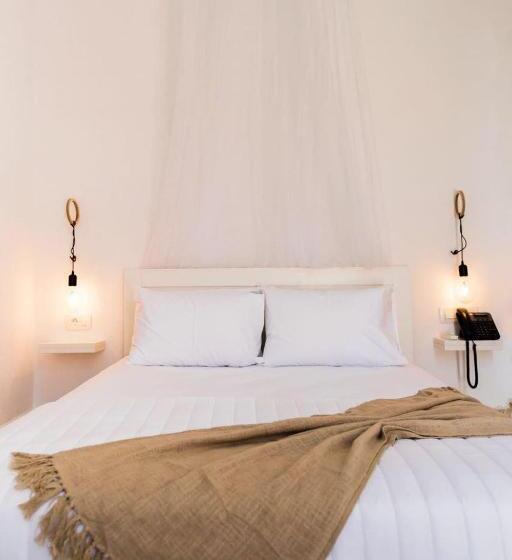 اتاق استاندارد با بالکن, Kumba Hostel