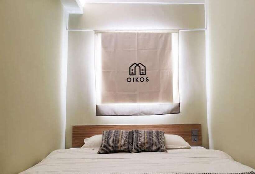 اتاق لوکس, Oikos Poshtel