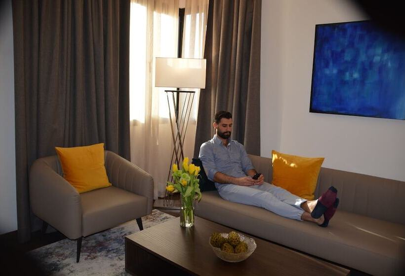 سوئیت 2 خوابه, Swissbelboutique Bneid Algar Kuwait