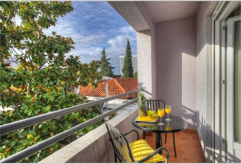 Номер Стандарт с Балконом, Guest Accomodation Tamaris