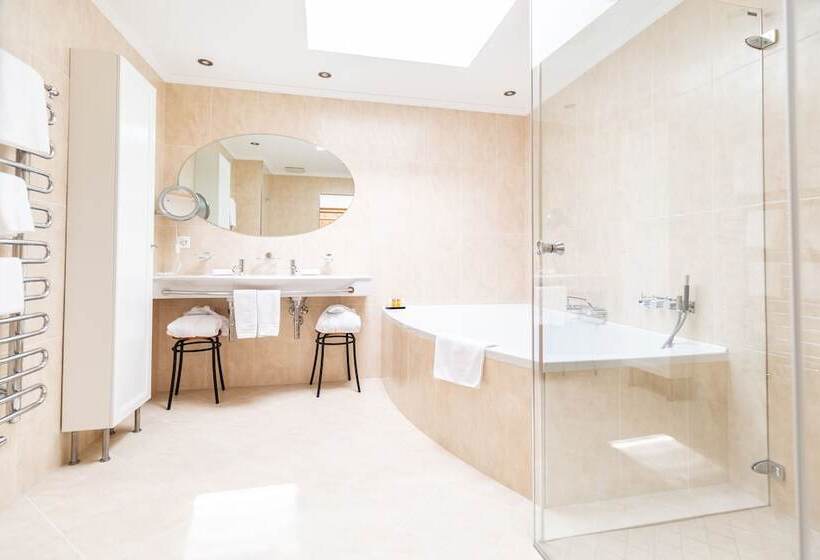 Junior Suite, Bären