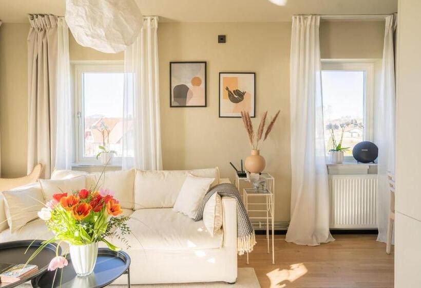 Huoneisto 2 Makuuhuonetta, L Hanöhus Hällevik