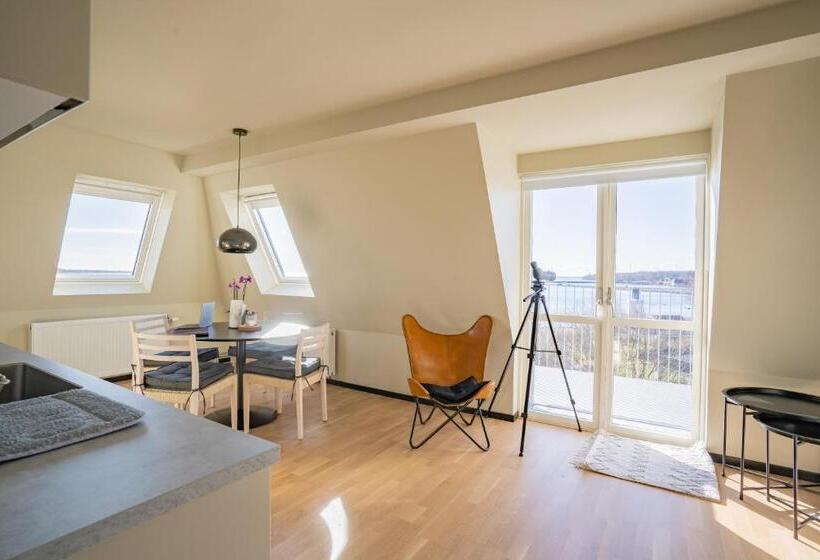 Huoneisto 2 Makuuhuonetta, L Hanöhus Hällevik