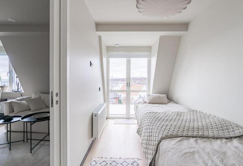 Huoneisto 2 Makuuhuonetta, L Hanöhus Hällevik