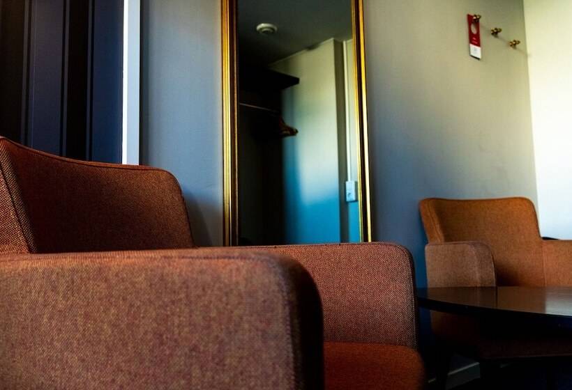 اتاق استاندارد سه نفره, Vänerport Stadshotell I Mariestad