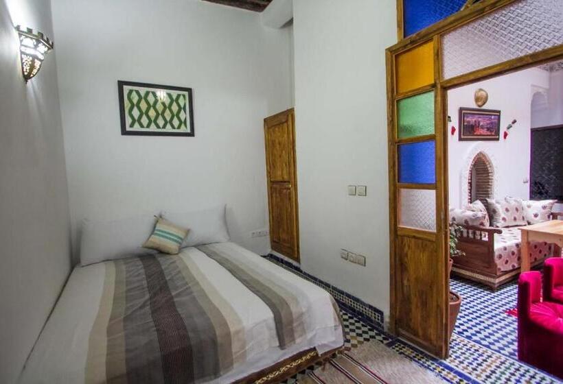 اتاق لوکس, Dar Milouda Rcif