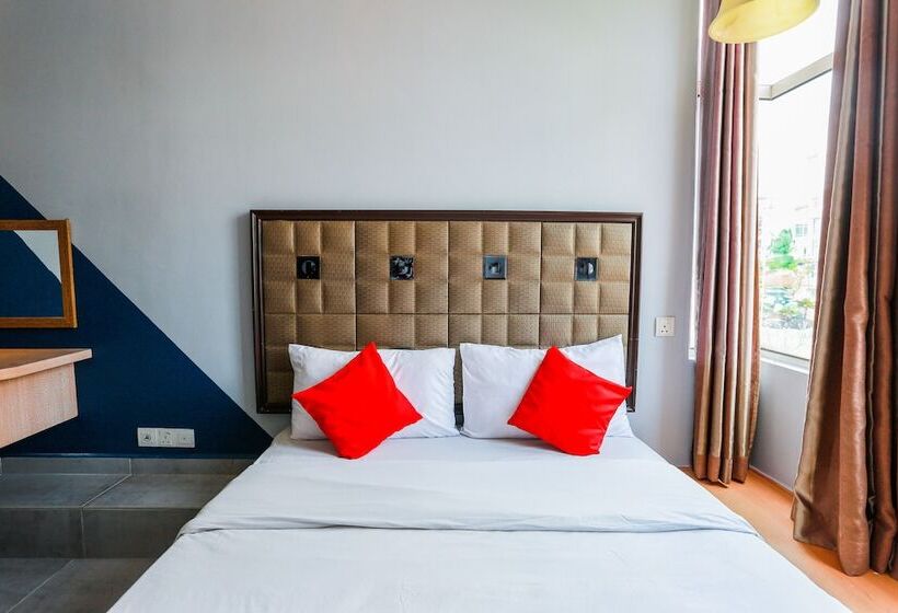 سوئیت پرزیدنت, OYO 763 Tazara Hotel