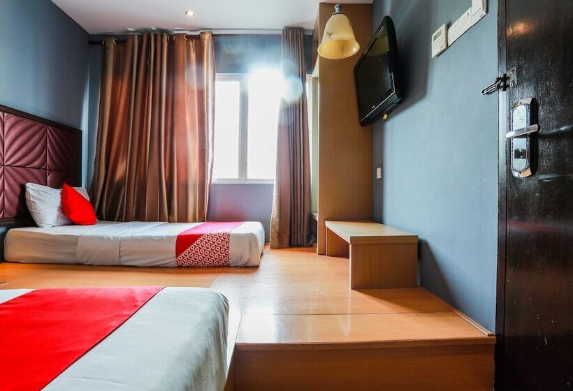 اتاق استاندارد, OYO 763 Tazara Hotel