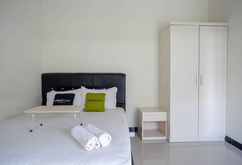 Номер Стандарт, Urbanview Hotel Syariah Casa Azmya Yogyakarta