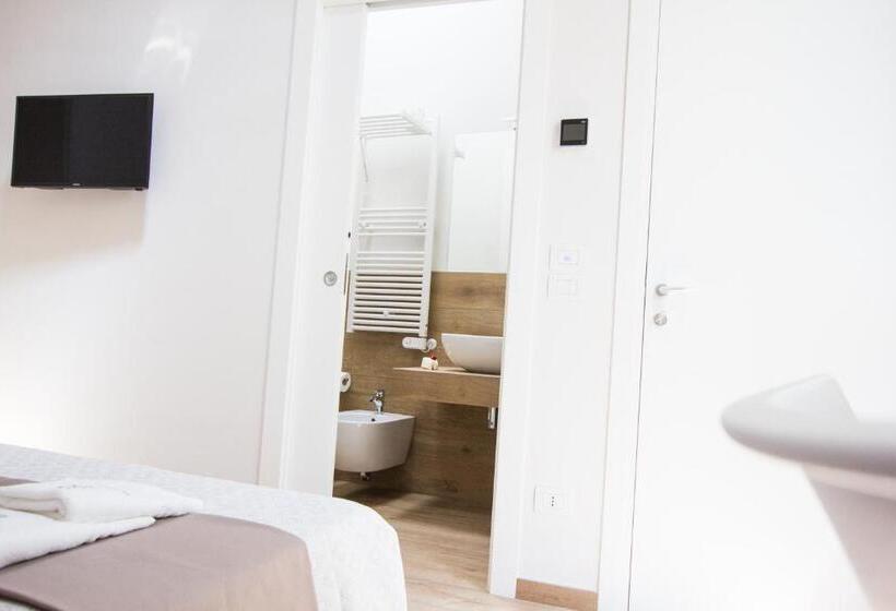 Люкс Повышенной Комфортности, Quarto Latino B&b