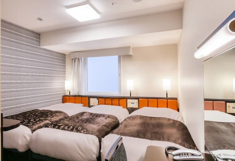 Трехместный Номер Стандарт с Видом, Apa Hotel & Resort Yokohama Bay Tower