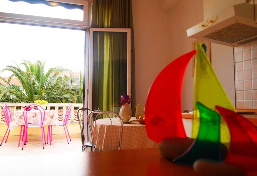 Estúdio standard com Terraço, Apartments Dany