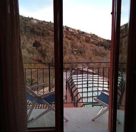 اتاق لوکس, Resort San Nicola   Restaurant And Wellness Fitness