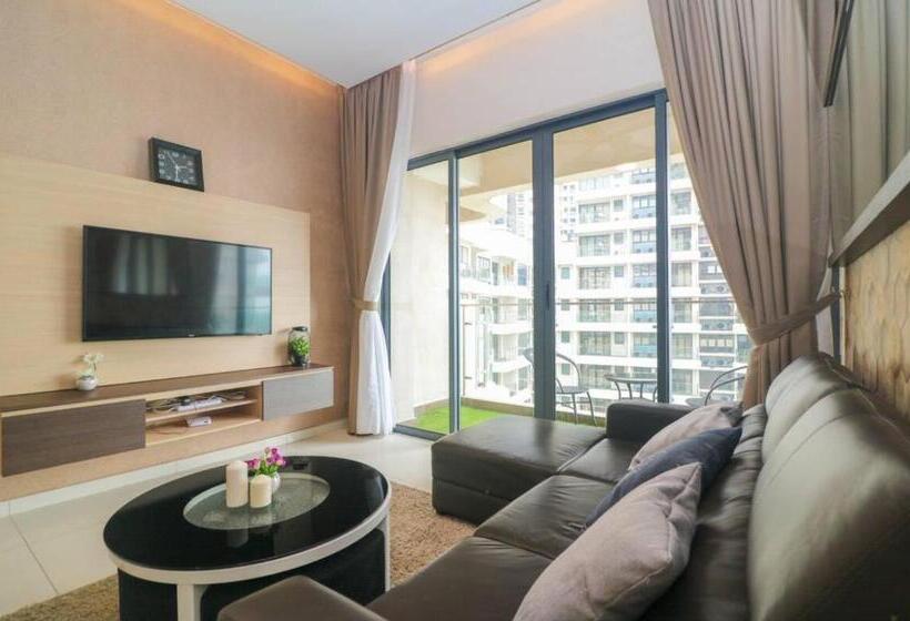 Family Suite, Country Garden Danga Bay @ Uha