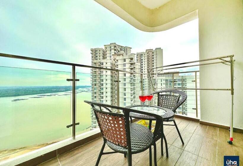 Апартаменты 3 Спальни, Country Garden Danga Bay @ Uha