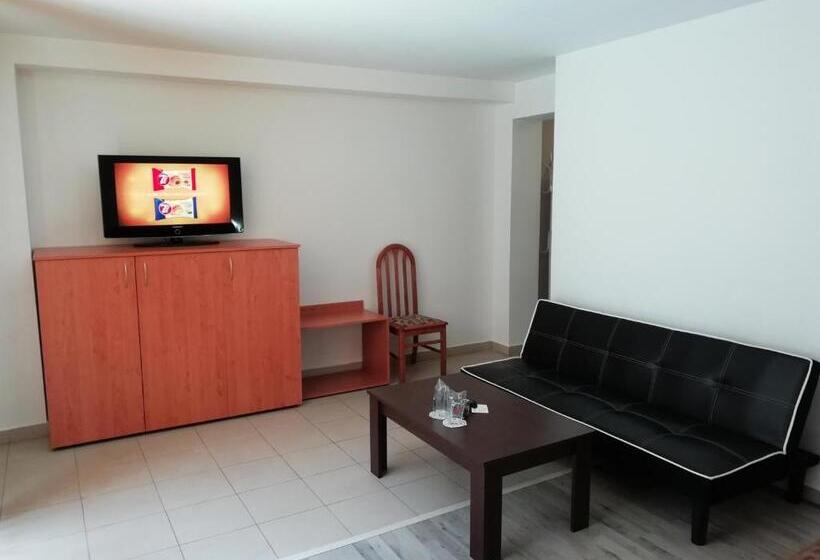 سوئیت جونیور خانوادگی, Guest House Lila
