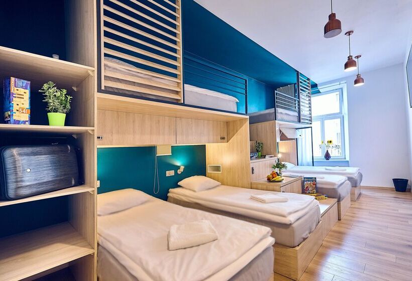 Quarto Familiar, Draggo House