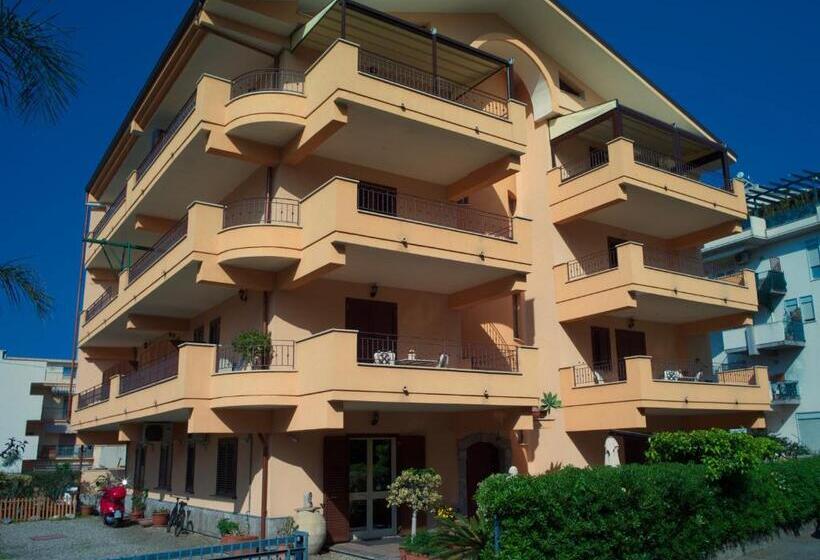 اتاق استاندارد چهار تخته, B&b Mareagrò