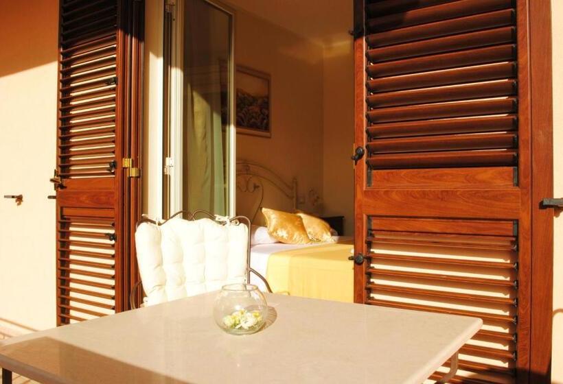 اتاق کلاسیک یک تخته, B&b Mareagrò