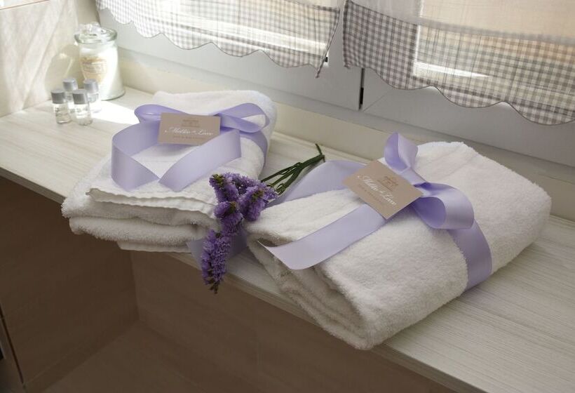 اتاق لوکس, Miro B&b
