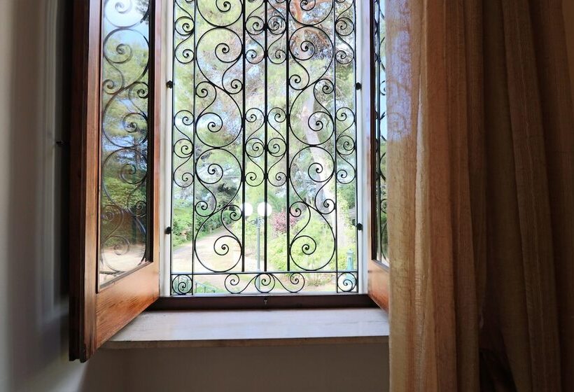 غرفة ديلوكس مطلّة علي الحديقة, Dimora Relais Excelsa