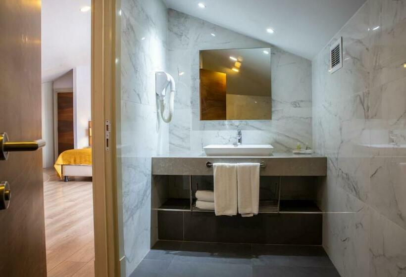 غرفة ديلوكس, Ramada Istanbul Grand Bazaar