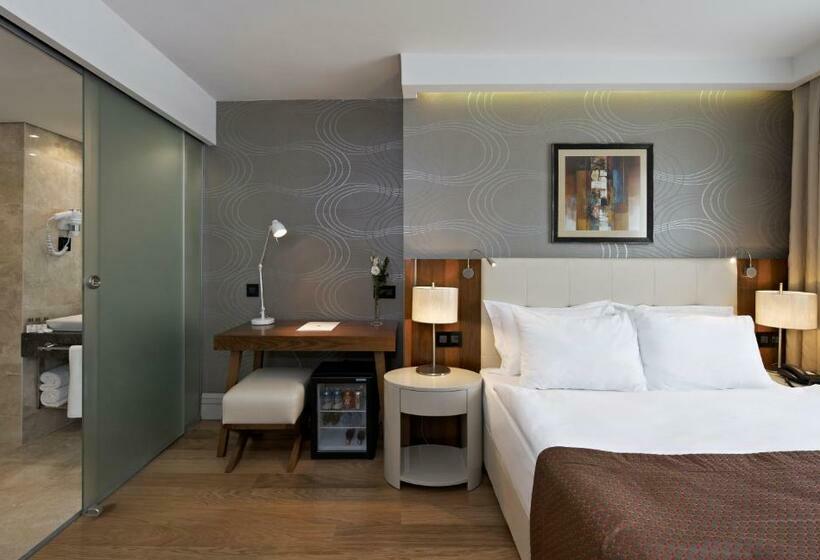 デラックスルーム, Ramada Istanbul Grand Bazaar