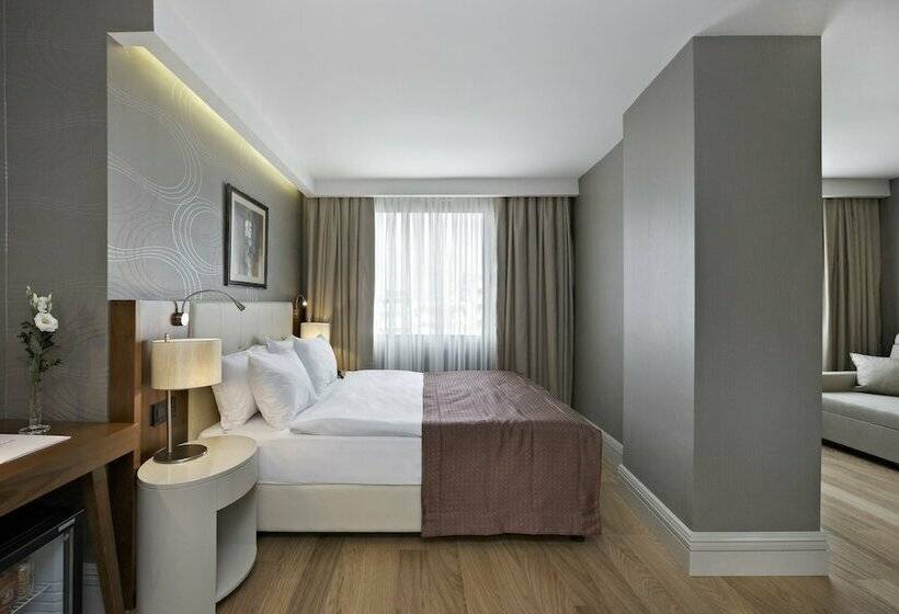 غرفة ديلوكس, Ramada Istanbul Grand Bazaar