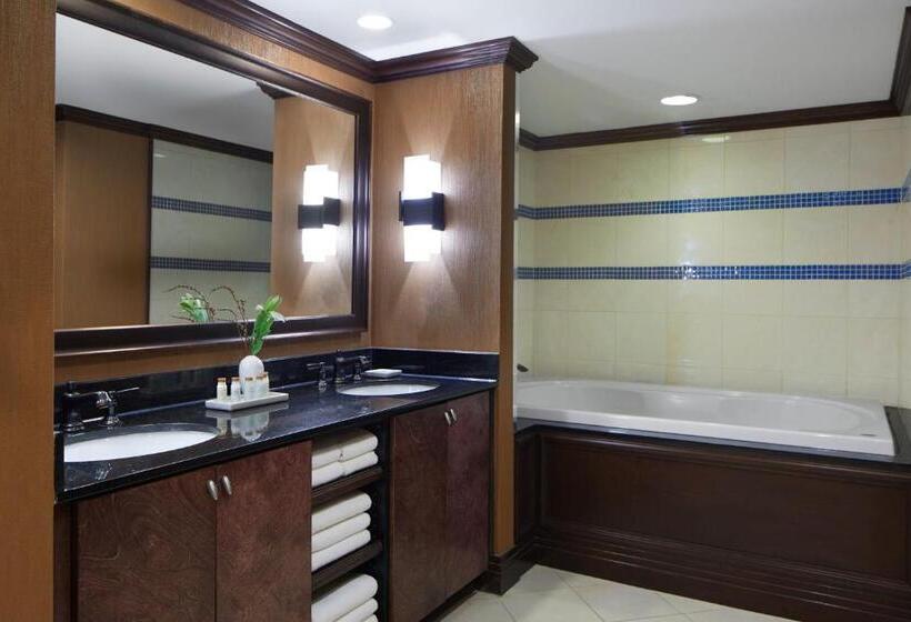 Номер Стандарт, Renaissance Mobile Riverview Plaza