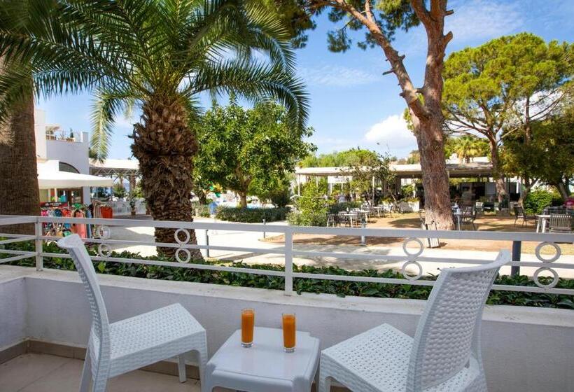 ガーデンビュースーペリアールーム, Labranda Tmt Bodrum