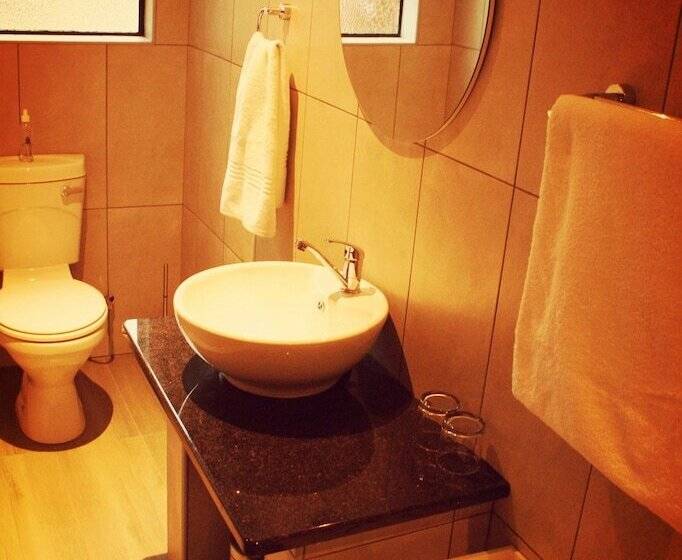 Номер Deluxe, New Haven Guest House  Ltd
