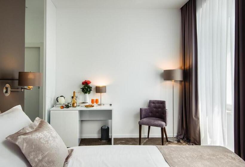 غرفة ديلوكس مطلّة علي البحر, Dream Luxury Rooms