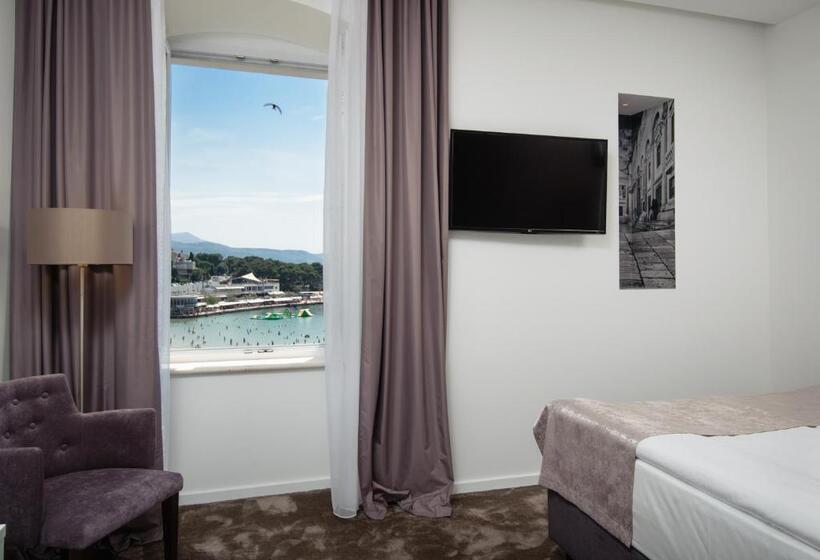 غرفة ديلوكس مطلّة علي البحر, Dream Luxury Rooms