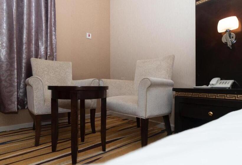 Апартаменты 3 Спальни, Al Masem Luxury Hotel Suites 3 Al Ahsa
