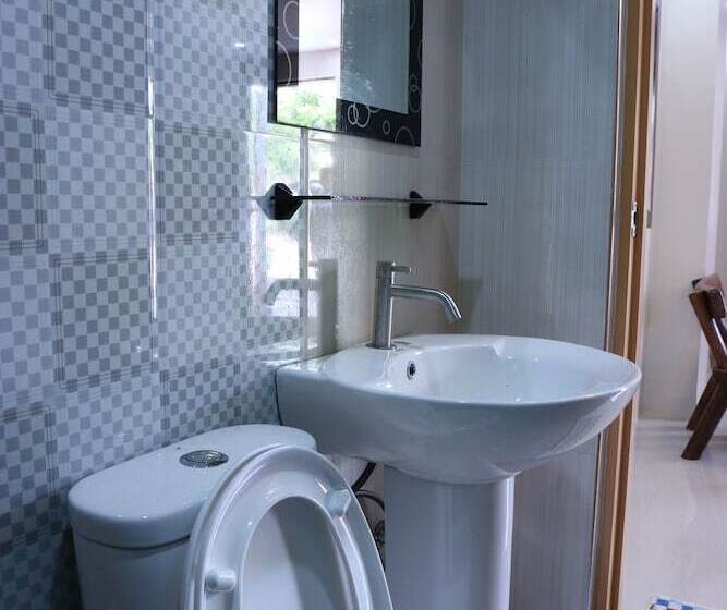 Семейный Номер, Ea Apartelle  Metro Vigan