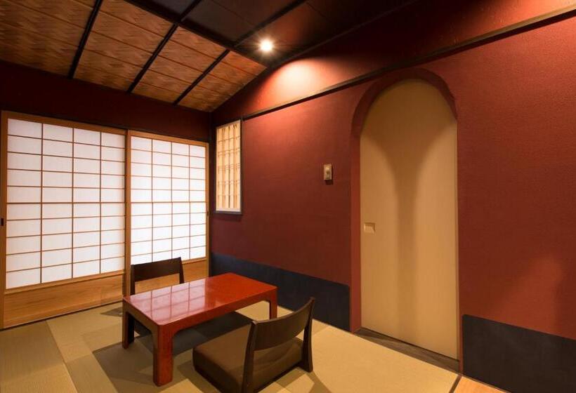 수피리어 룸, Kamishichiken Oku