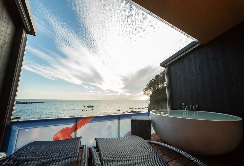 １階のスタンダードルーム, Xyz Private Spa And Seaside Resort