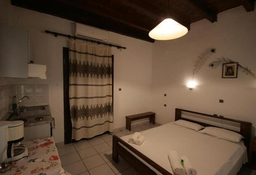 스탠다드 스튜디오, Chania Rooms