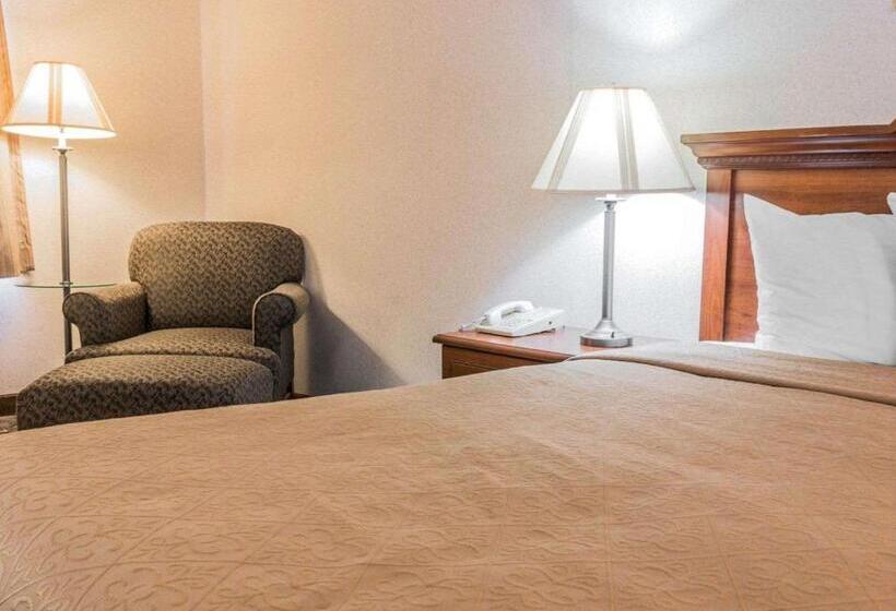 带大床的标准间, Quality Inn Grand Rapids North