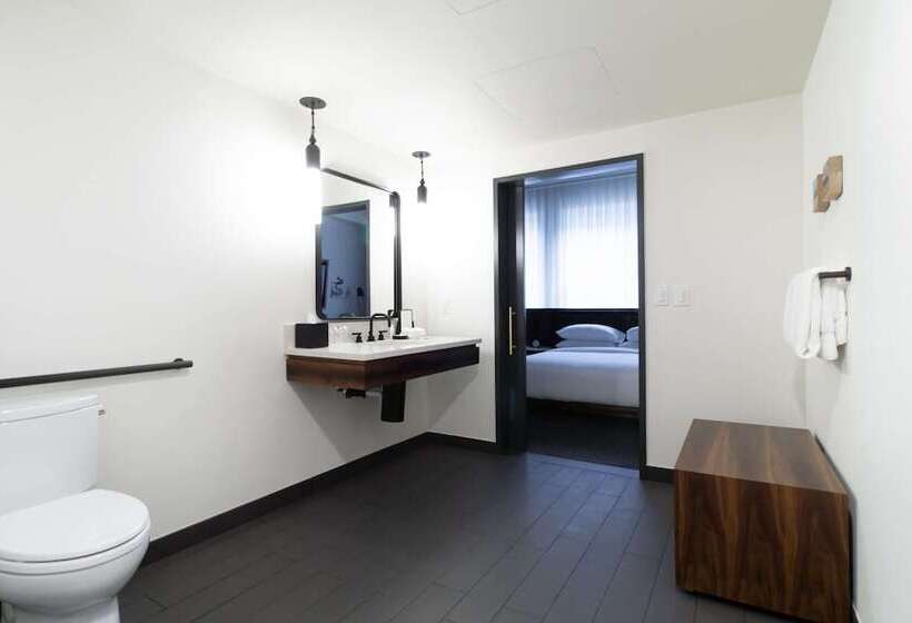 スイート, The Alexis Royal Sonesta Hotel Seattle