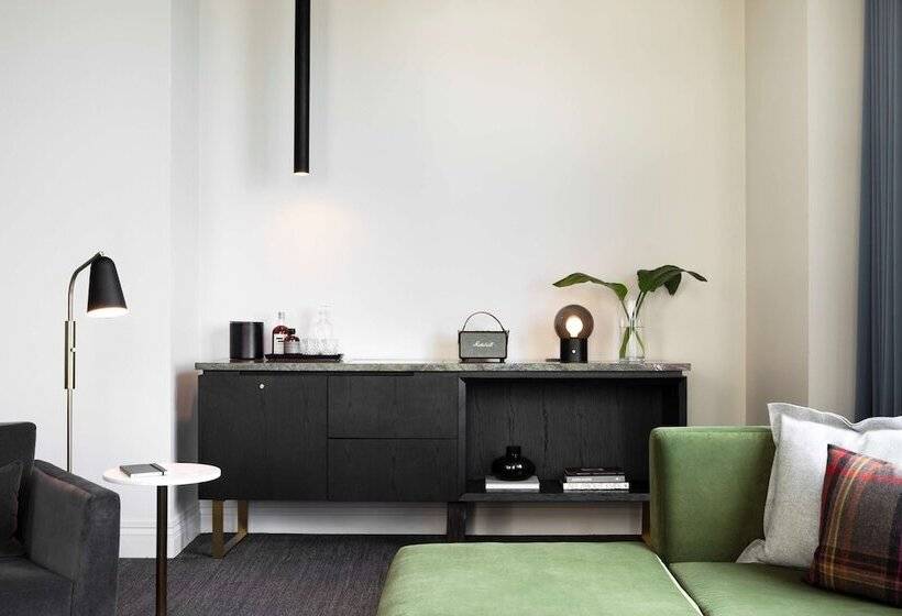 スイート, The Alexis Royal Sonesta Hotel Seattle